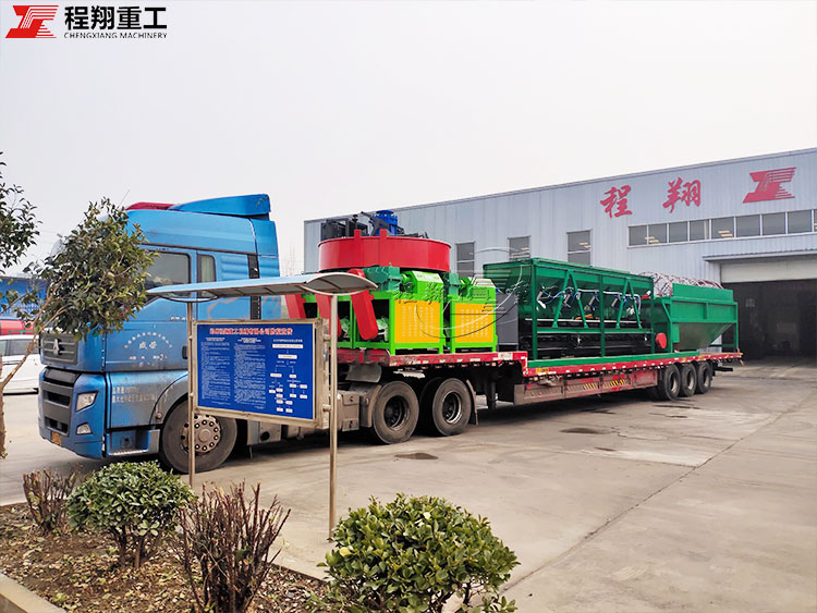 復合肥生產線、6臺對輥擠壓造粒機發貨